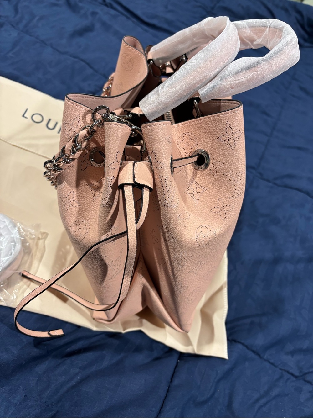 Louis Vuitton Mahina Bella Tote Bag In   Blush Pink NEW - Picture 3 of 10